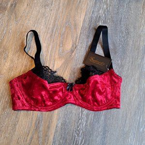 listing-status-banner